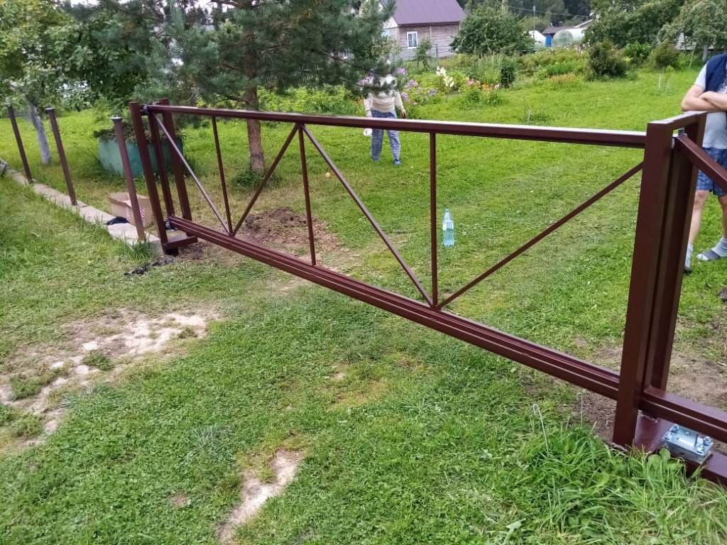 Откатные ворота на дачу
